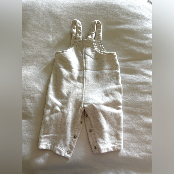 Unisex Sleeveless Button-Front Overalls for Baby - Picture 3 of 4